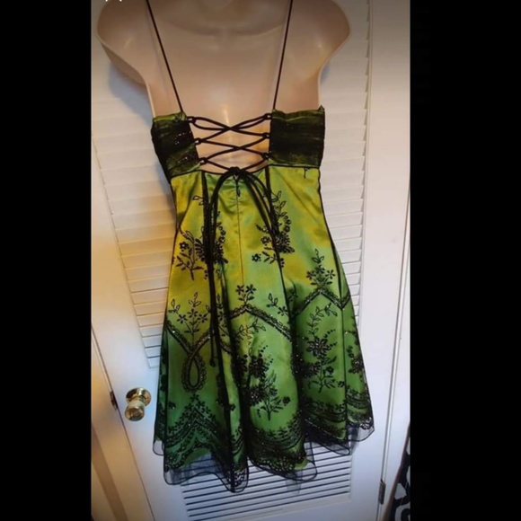 Dress - Picture 2 of 2